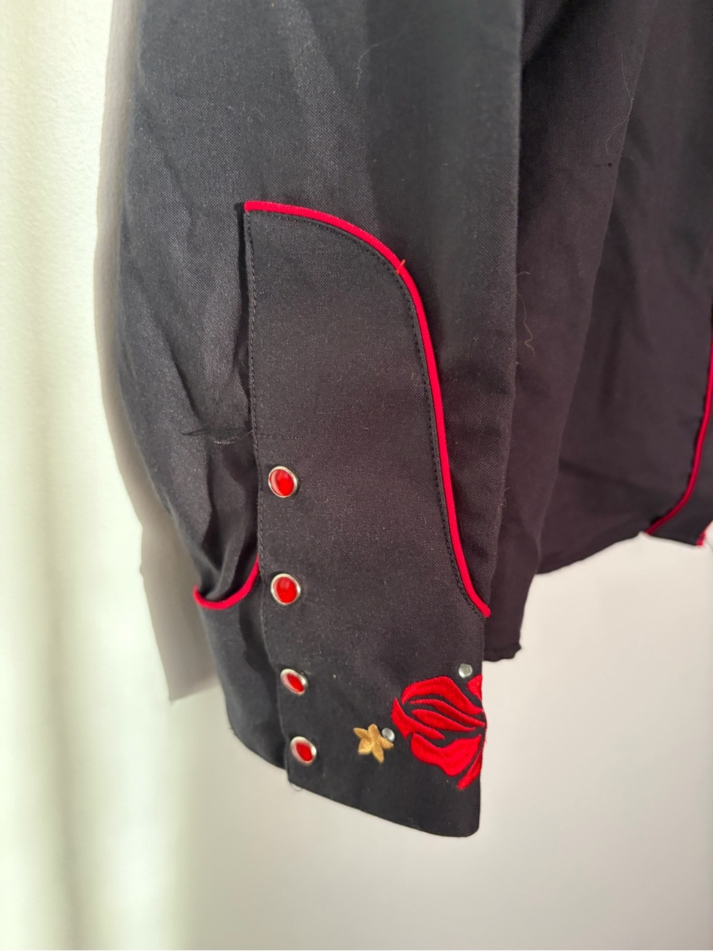 Ranger's Woman Black Western Shirt with Red Rose & Boot Embroidery - L - Picture 6 of 13